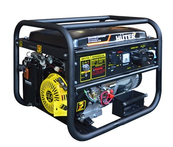 Электрогенератор Huter DY6500LXA прост и удобен в применении, встроенная система автоматического запуска заводит генератор, когда пропадает напряжение во внешней сети и глушит, когда напряжение появляется вновь. Дистанционный пульт управления позволяет за