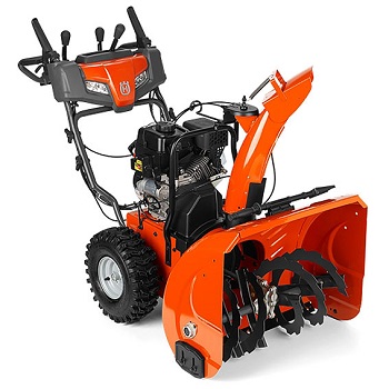   Снегоотбрасыватель Husqvarna ST227P - высокопроизводительный агрегат для очистки территории, прилегающей к дому. Отличительная особенность модели: управление с усилителем, что обеспечивает маневренность машины. Максимальная мощность двигателя - 8.5 лоша