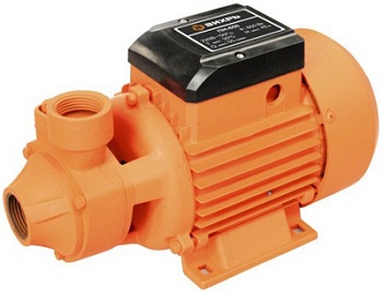    
 Поверхностный самовсасывающий насос Вихрь ПН-650 68/4/5 применяется для организации системы полива и осушения бассейнов. Перемещает до 55 литров жидкости в минуту. Корпус двигателя изготовлен из прочного чугуна. Насос имеет плоское основание с отве